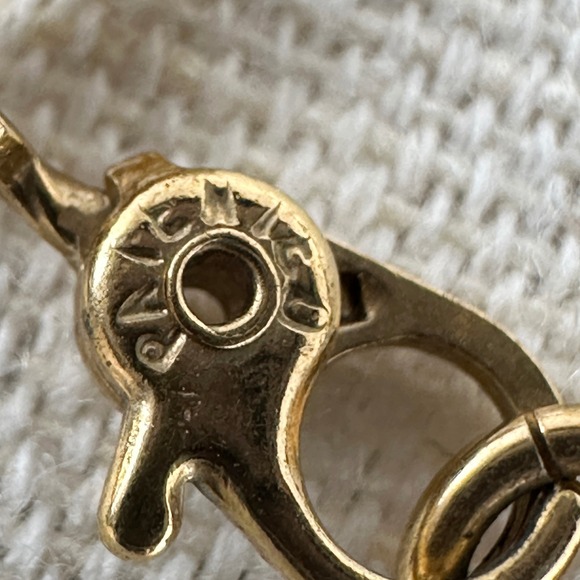 Vintage Monet Black Bead Necklace 15" Knotted Gold Patented Clasp Signed - Picture 5 of 7